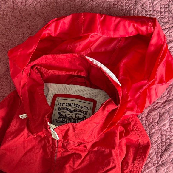 Levi's Red, Gray, and Blue Lightweight Jacket - Picture 4 of 6